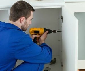 Handyman Repairing Handyman Repairing